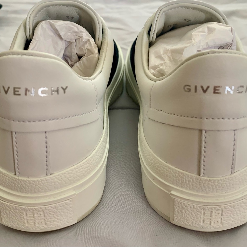 Givenchy Sneaker 7 - Picture 8 of 15